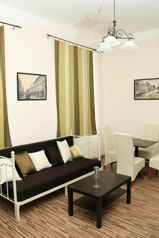 Promenade Panzio Bed and Breakfast Μίσκολτς Δωμάτιο φωτογραφία