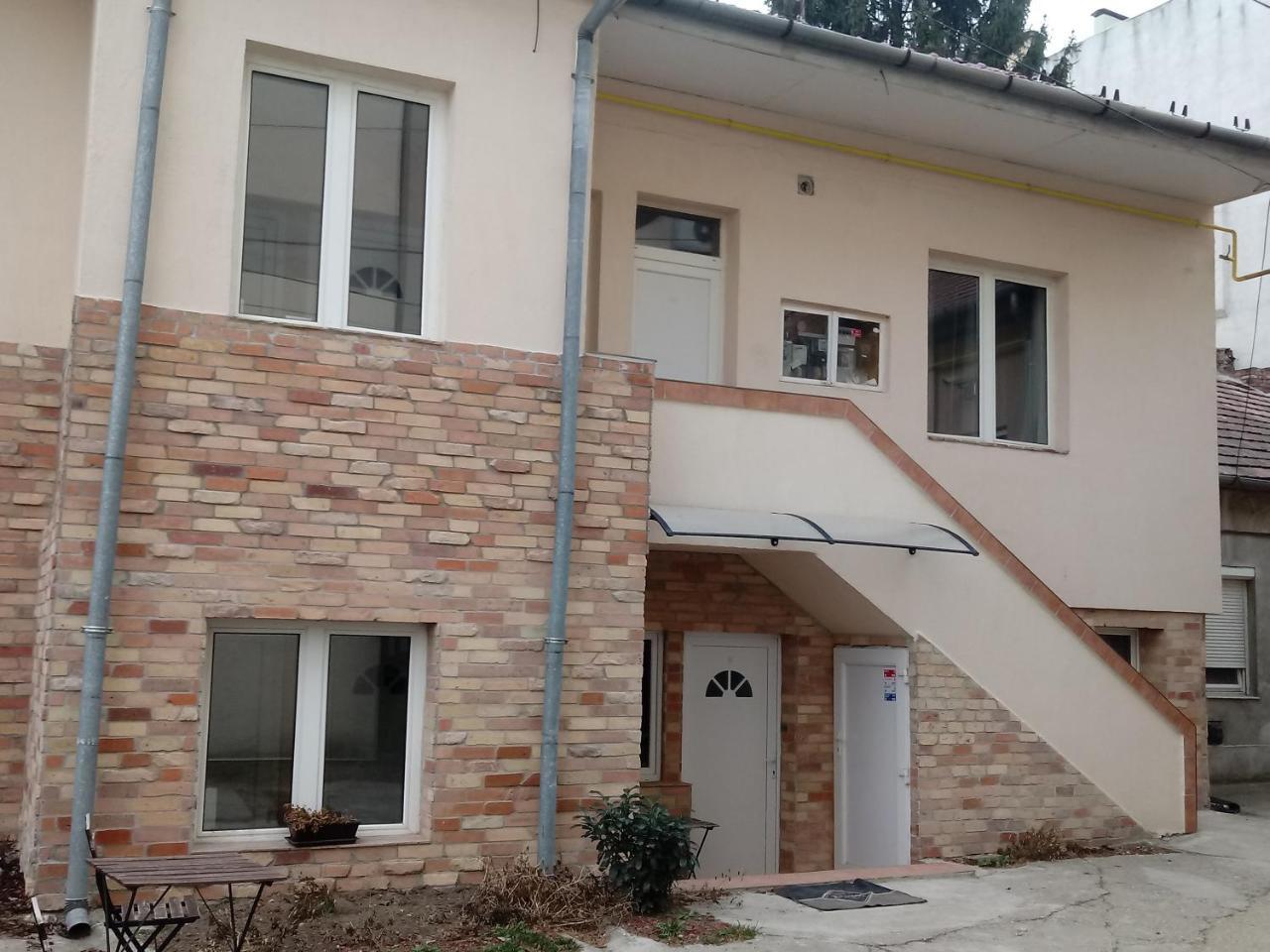 Promenade Panzio Bed and Breakfast Μίσκολτς Εξωτερικό φωτογραφία