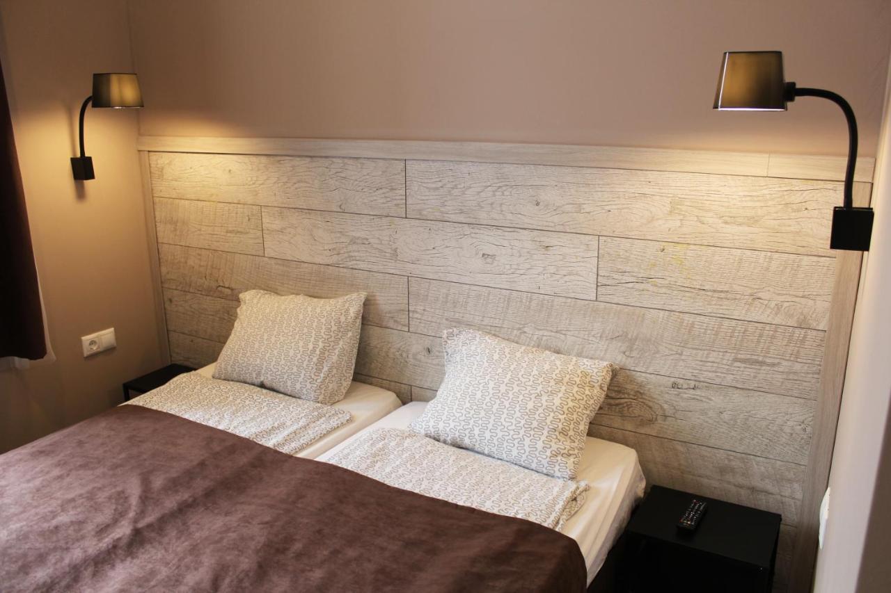 Promenade Panzio Bed and Breakfast Μίσκολτς Εξωτερικό φωτογραφία
