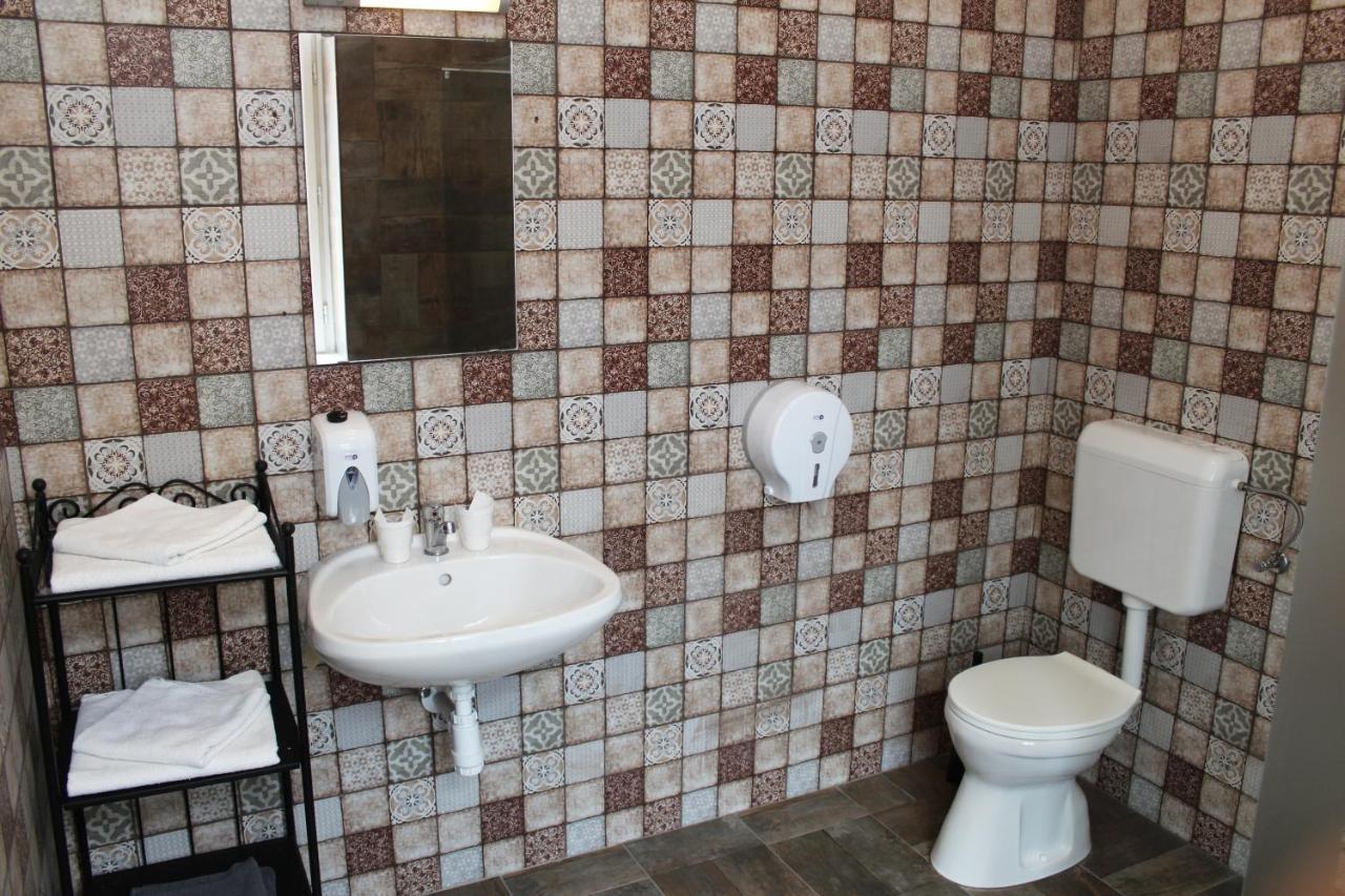 Promenade Panzio Bed and Breakfast Μίσκολτς Εξωτερικό φωτογραφία